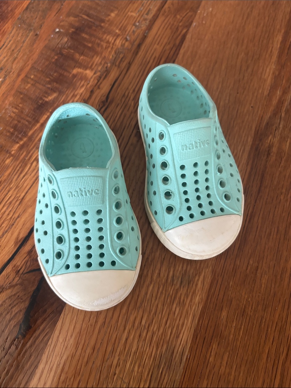Native Kids Water Shoes Slip-On in Mint Green with White Toe C4